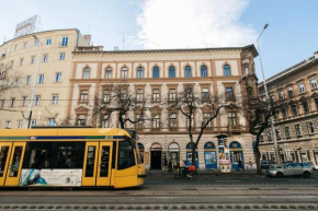 Center of the City, - it's only yours, with two bedrooms, 1 price for 3